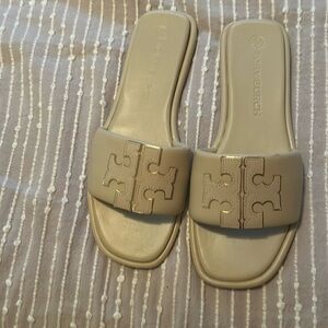 Good condition Tory Burch shoes